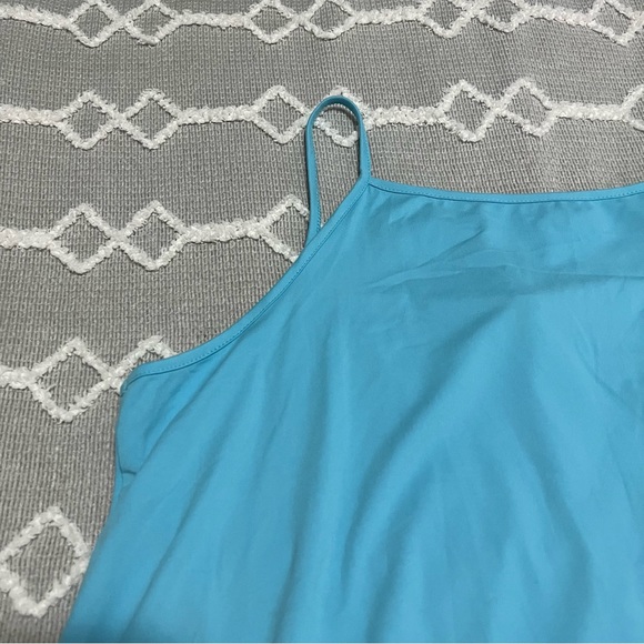 Tank - Picture 2 of 4